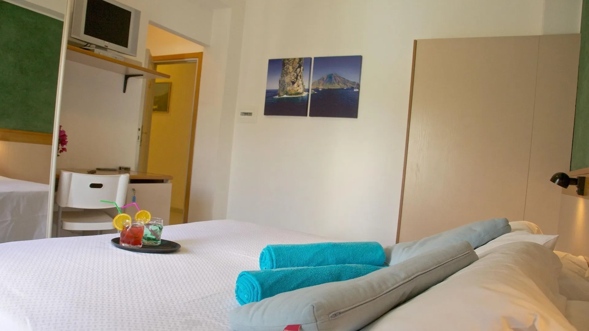 Hotel Orsa Maggiore Vulcano  3*, Vulcano (Isola)