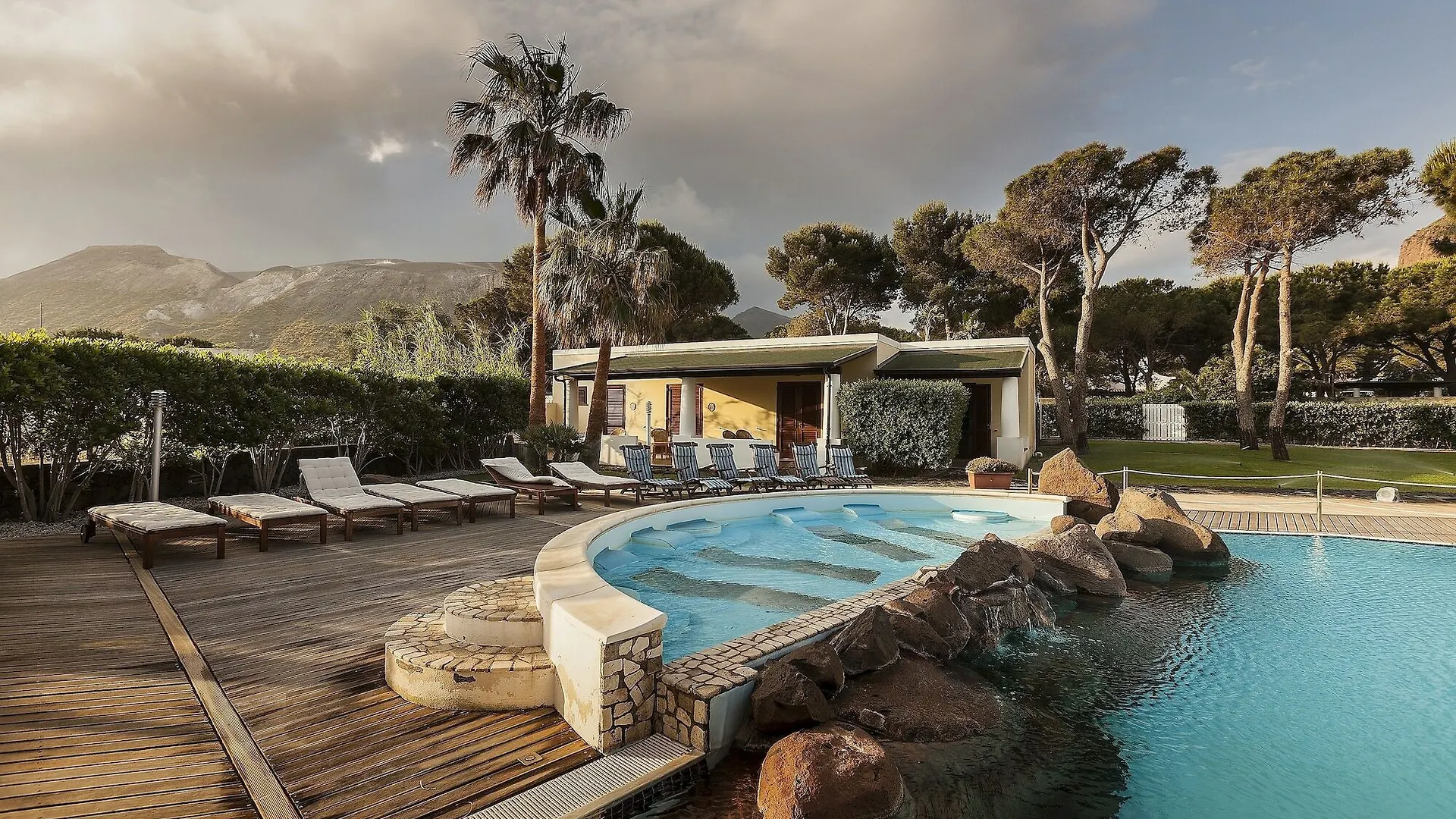 Hotel Orsa Maggiore Vulcano  3*, Vulcano (Isola) Italia
